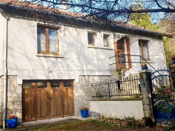 Maison Vente Bourganeuf 4p 100m² 82397€