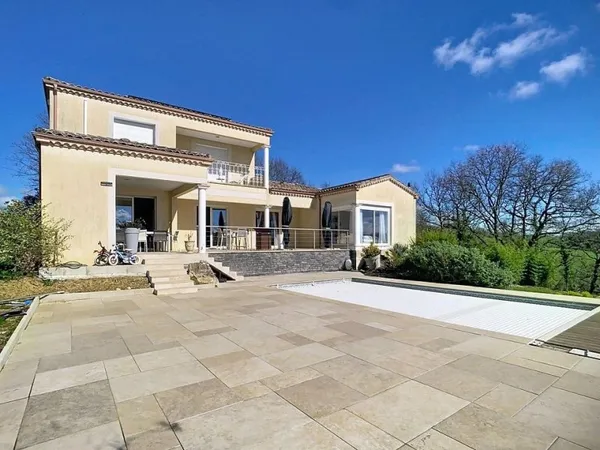 Villa contemporaine aux prestations uniques
