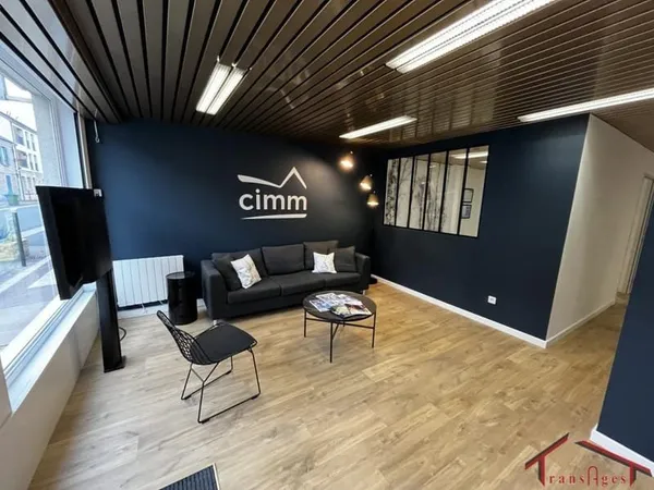 Local commercial à Rambouillet (78120) - 1367 € HT / m