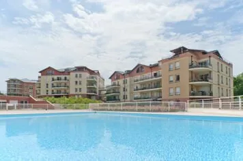 Spécial Investisseur T2 A VENDRE AVEC PISCINE-CAVE-GARAGE Metz Vallières