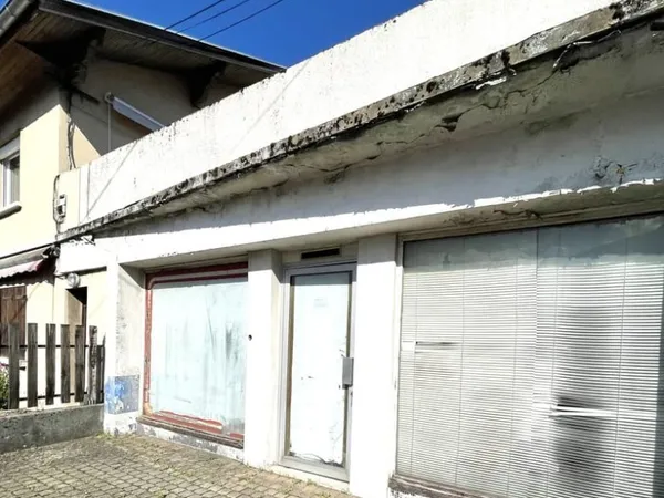 ECHIROLLES LOCAL COMMERCIAL 52.20 M2