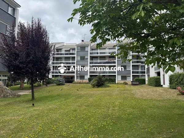 STUDIO DE 27 M² , RESIDENCE LA MADELEINE AVEC PARKING