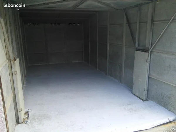Garage bétonné carrefour market