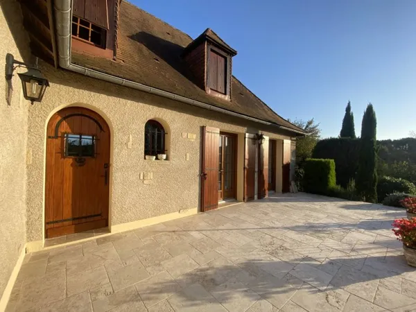 Maison 7 pièces 203 m²