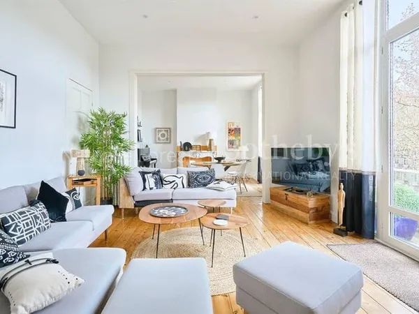 Appartement 5 pièces 163 m²