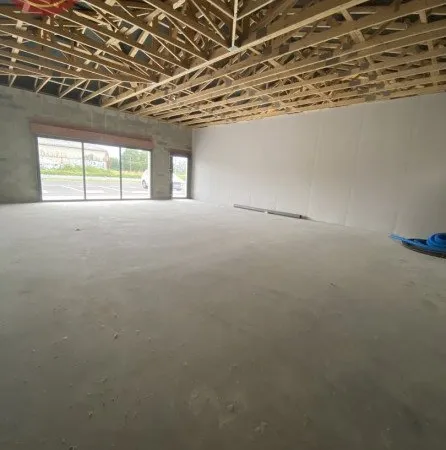 Local commercial 150 m²