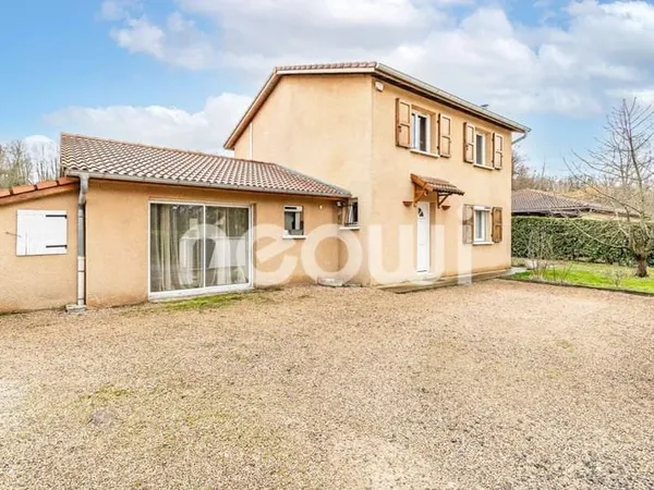 Maison 7 pièces 145 m²