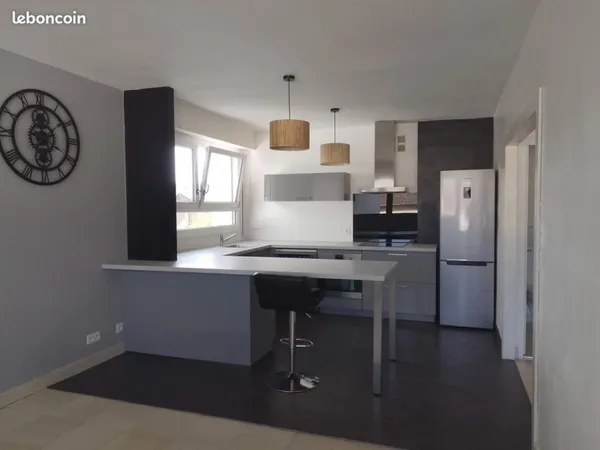 T2 avec balcon très lumineux