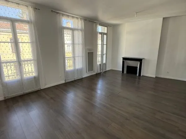 APPARTEMENT DUPLEX AU CENTRE-VILLE DE BERGERAC