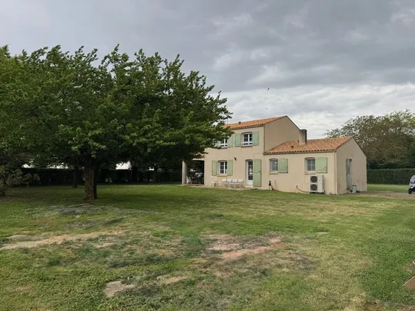 Spacieuse maison 5 chambres à la campagne dans un hameau pa