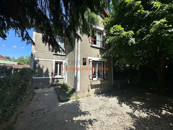 94240 - L HAY LES ROSES - MAISON 5 PIECES - 95m² - GARAGE - CALME - JARDIN - CENTRE -VILLE
