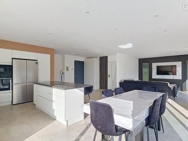 Villa 4 pièces 110 m²