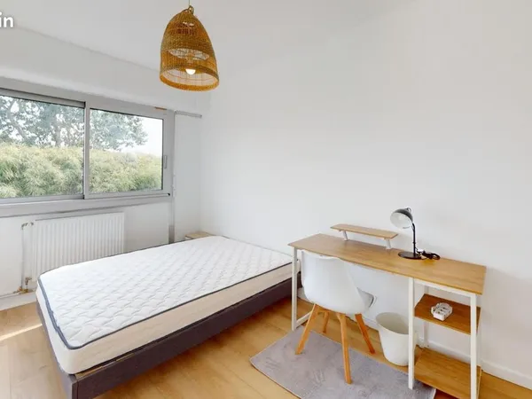 Chambre 4 pièces 69 m²