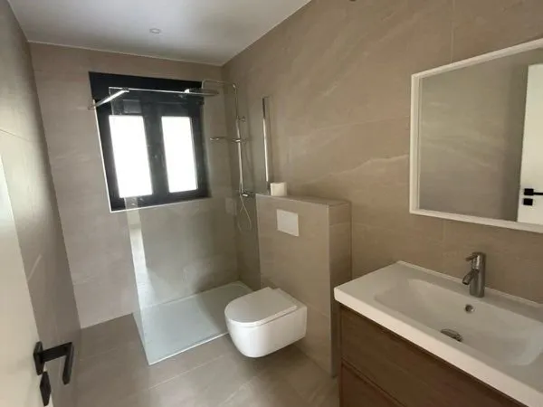 Appartement F3 à louer 70m2 entièrement rénové