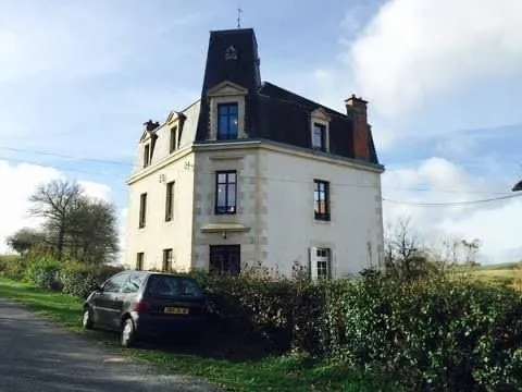 Maison 7 pièces 270 m²