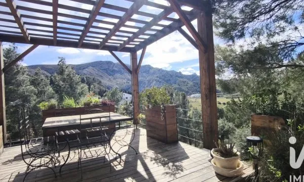 Maison 6 pièces 126 m²