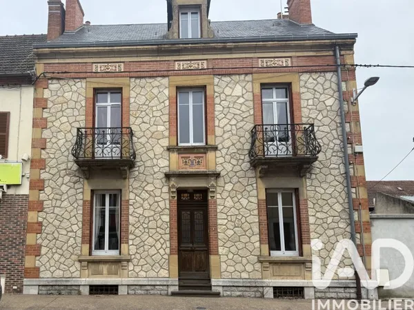 Maison 8 pièces 195 m²