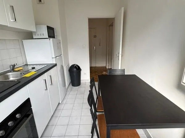 Appartement meublé - à proximité immédiate de l'Université Jean Moulin Lyon 3