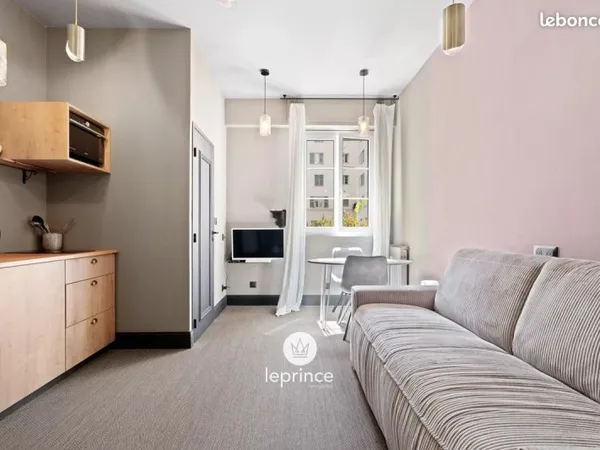 Studio 1 pièce 19 m²