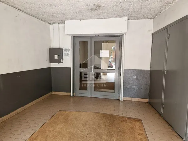 Local d'activité de 536 m²