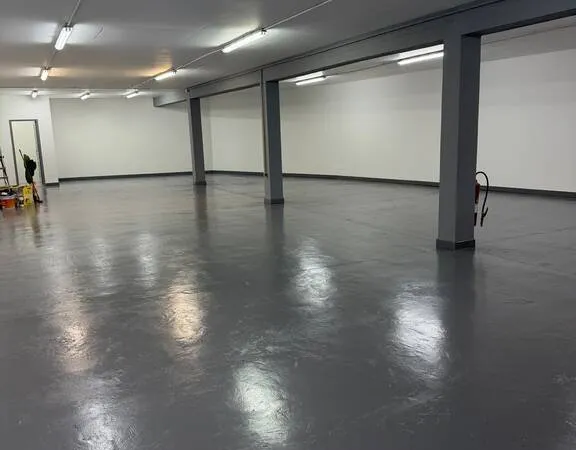 Bureau 200 m²