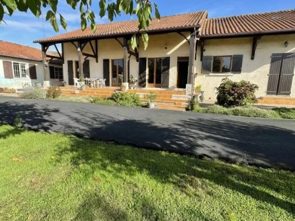 Maison 7 pièces 244 m²