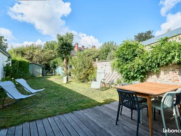 Maison avec jardin au coeur d'un quartier prisé de Marcq-en-Baroeul