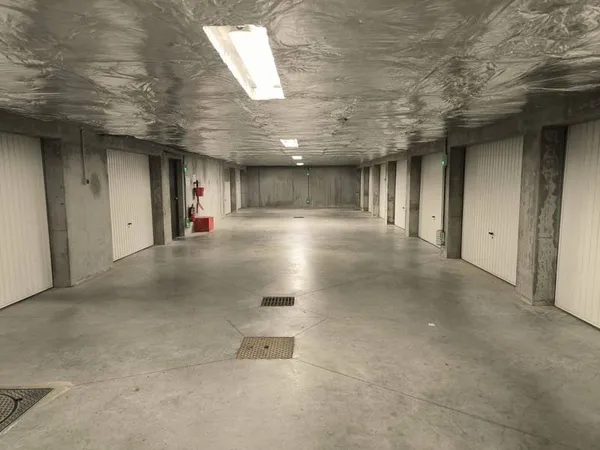 Parking 24 m²
