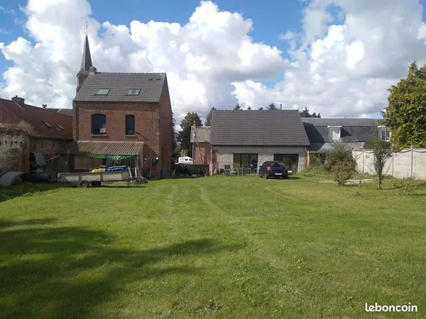 Propriété 9 pièces 166 m²