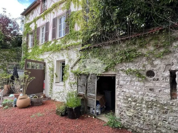 A vendre , Giverny ( 27620 ) maison XIX e , 9 pièces , 169 m2 habitables , 3 chambres , terrain 382 