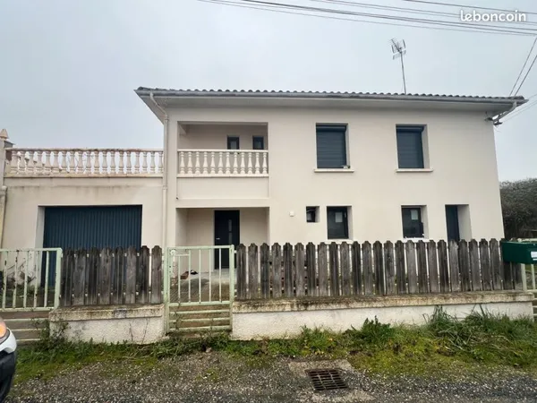 Maison 7 pièces - 110 m² - - Terrain 800 m²