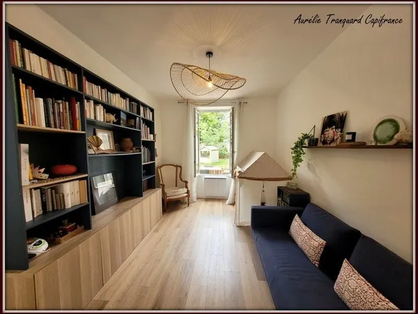 Maison de ville familiale (114m²) à vendre 6 pièces SAINT JEAN D'ANGELY (17) avec TERRASSE et JARDIN