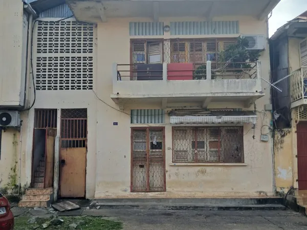 Immeuble 6 pièces 200 m²