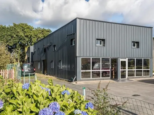 Local d'activité 430 m²