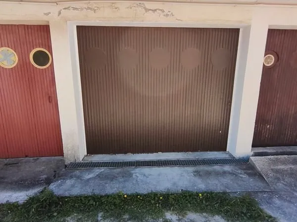 Garage à louer