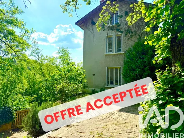 Maison 10 pièces 207 m²