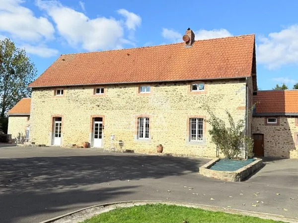 Maison 11 pièces 346 m²