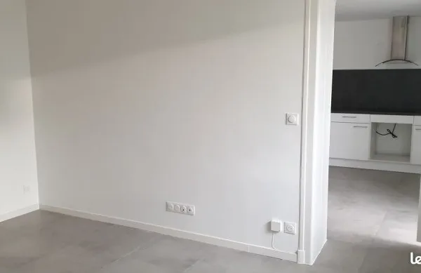 Maison centre ville SURGERES 75 m2