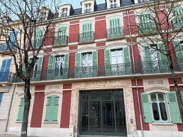 Propriétaire loue T2 de 44,3 m2, à titre de résidence principale, au 1er étage du 4 avenue Thermale,