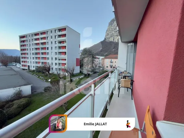 Saint-Martin-le-Vinoux T4 transformé en T3 72 m2