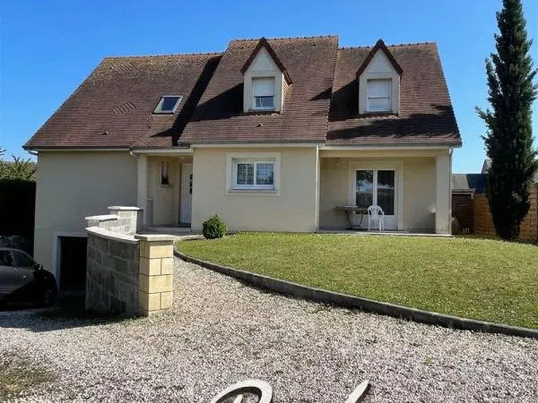 ? [À Vendre] Belle maison traditionnelle à Ifs - 170 m² - Quartier résidentiel ?✨