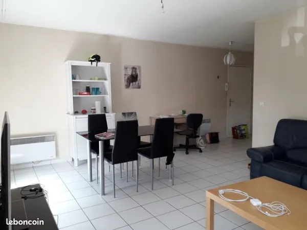 Location meublé appartement T2 - Bègles