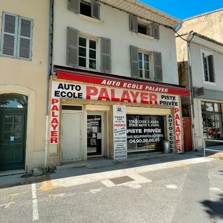 Immeuble de rapport 12 pièces 250 m²