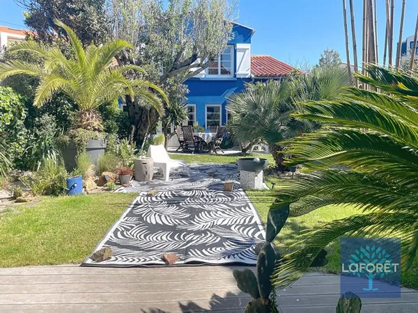 Maison 8 pièces 168 m²