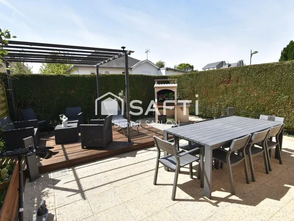 Maison 5 chambres, terrasse, terrain 570m²