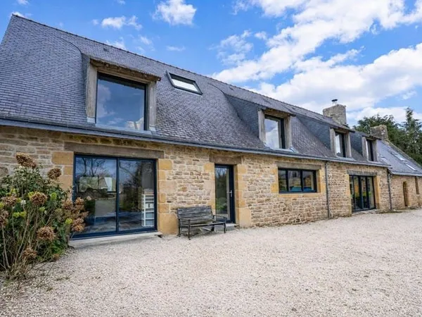 Maison 12 pièces 377 m²