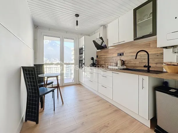 Appartement 4 pièces 83 m²