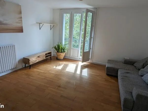 Chambre dans coloc quartier tortiere