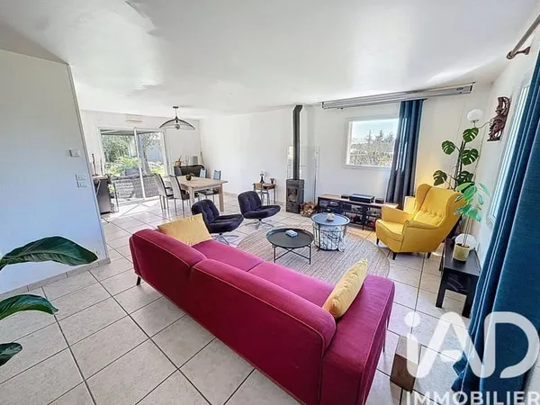 Maison 8 pièces 135 m²