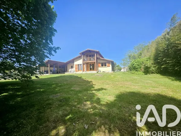 Maison 6 pièces 141 m²